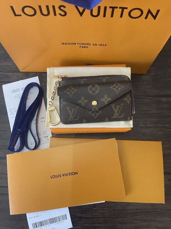 Louis Vuitton Accessories - Louis Vuitton Card Holder Recto Versooriginal box.
